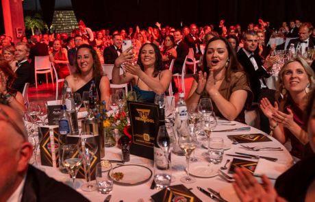 Zakelijk boxing gala met diner tijdens Business Boxing Venray